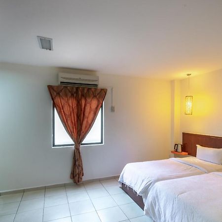 Newbridge Hotel Malakka Dış mekan fotoğraf